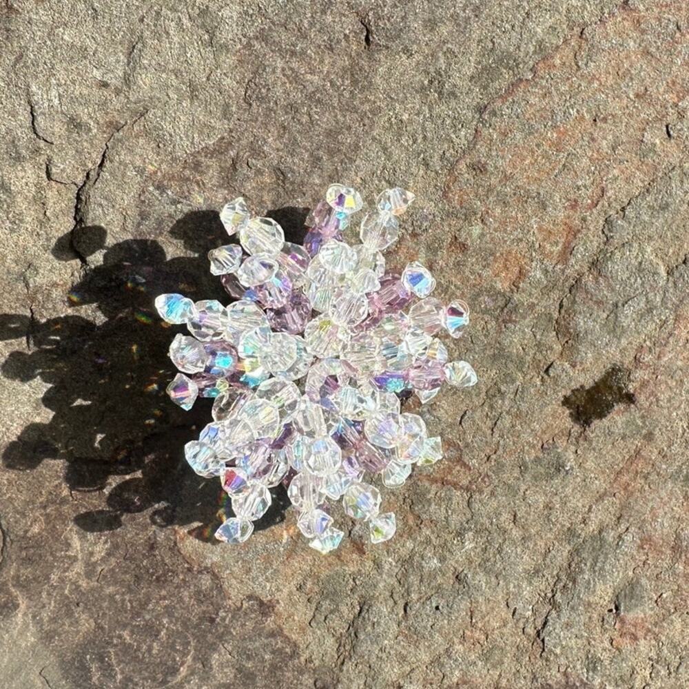 Vintage Brooch Clear Lavender Crystal Beaded Aurora Borealis Floral Pin